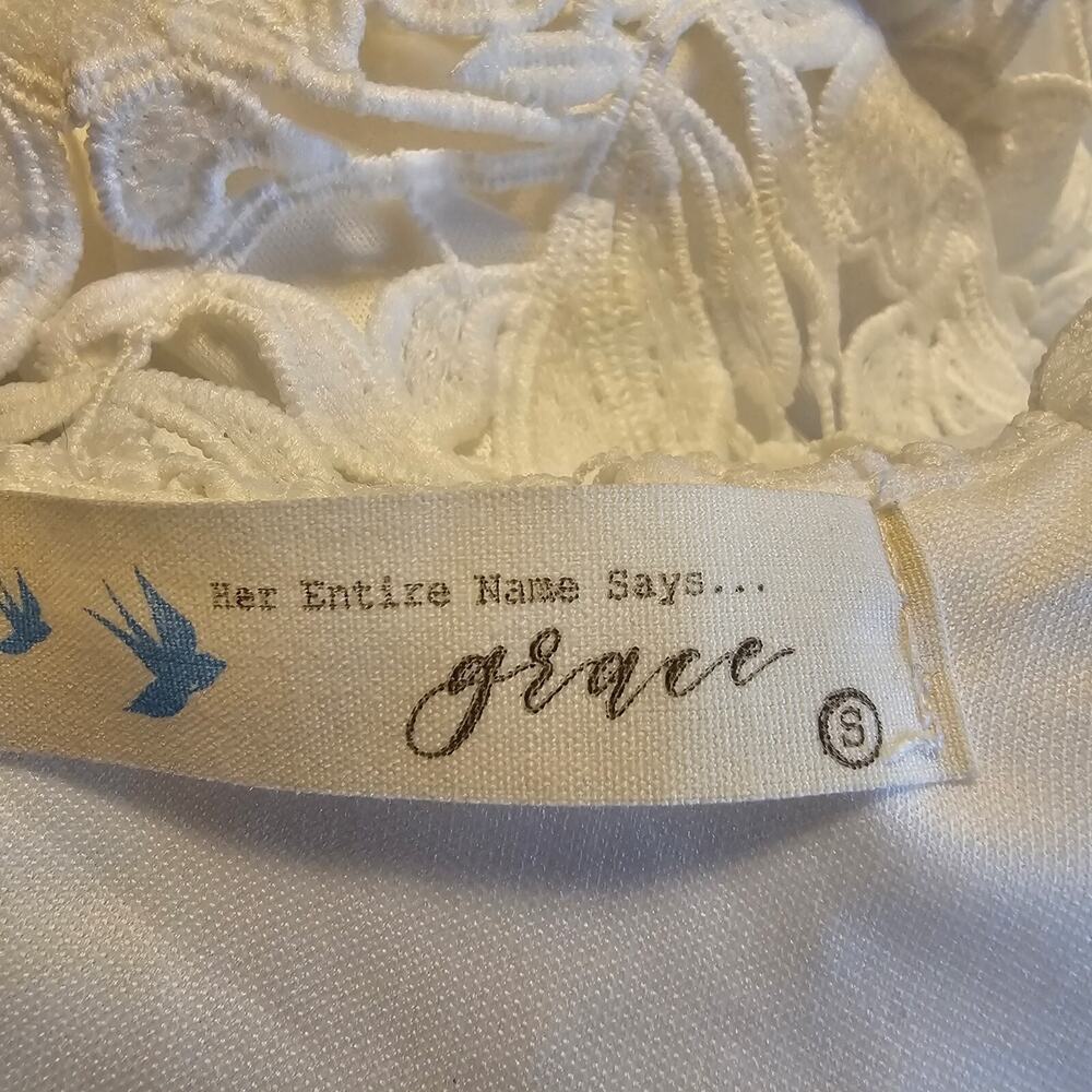 Grace White Lace Mini Dress Size S Puff Sleeve V-Neck Open Back Boho Cottage - Picture 12 of 12